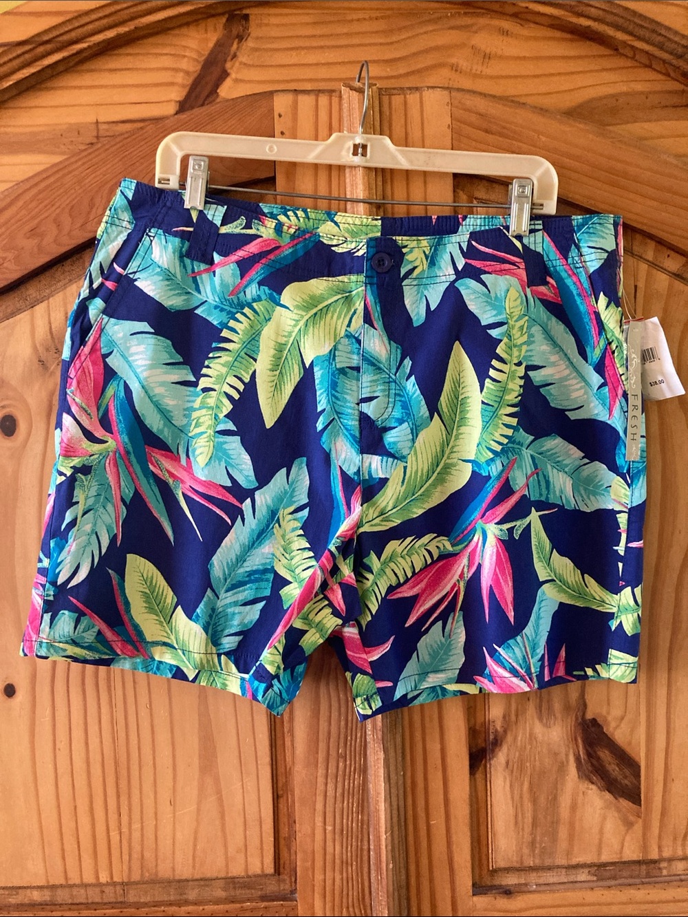Women’s Fresh blue green pink leaves chino shorts size 14 - NWT